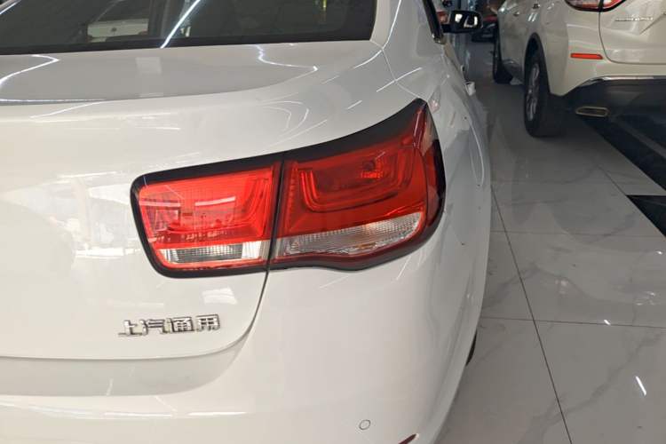 Used Chevrolet Malibu 2018 530T Automatic Fashion Edition Exterior 3