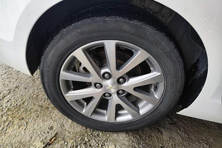 Used Chevrolet Malibu 2018 530T Automatic Luxury Edition Exterior 5