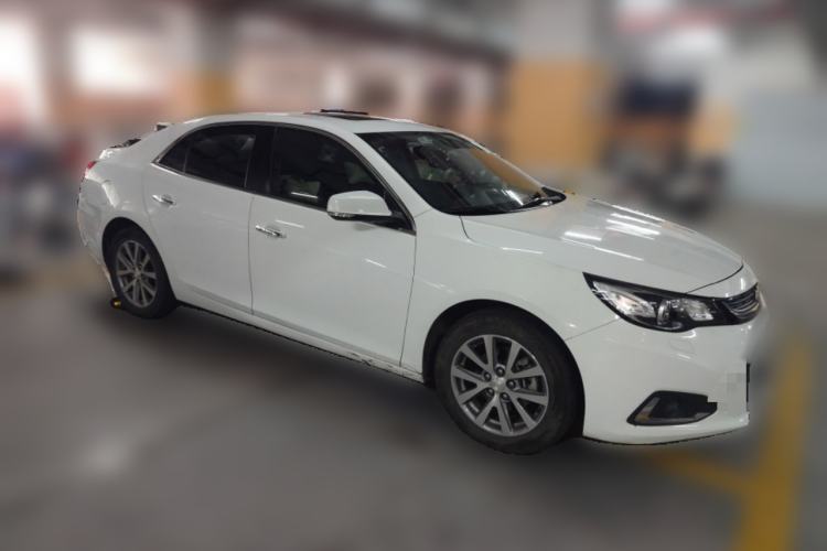 Used Chevrolet Malibu 2018 530T Automatic Luxury Edition Front Right 45 Deg