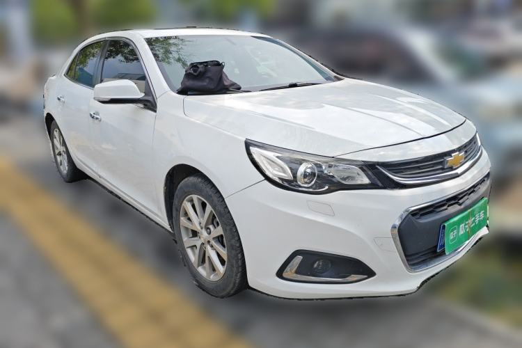 Used Chevrolet Malibu 2018 530T Automatic Luxury Edition Front Right 45 Deg