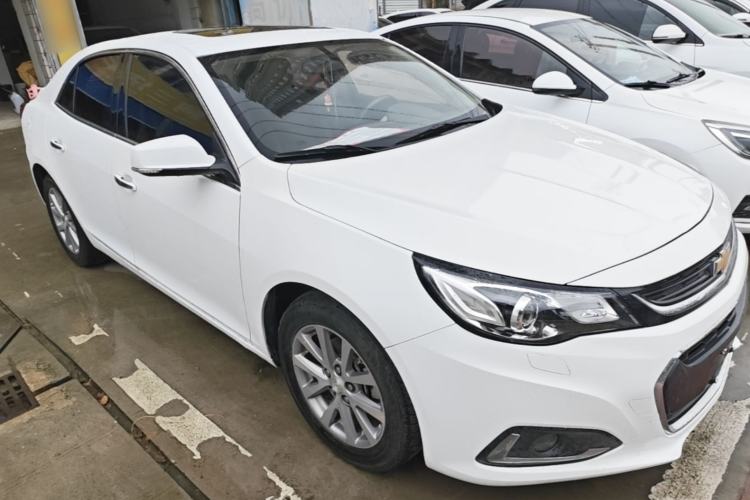 Used Chevrolet Malibu 2018 530T Automatic Luxury Edition Front Right 45 Deg
