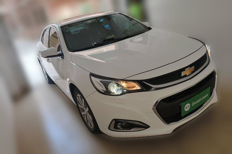Used Chevrolet Malibu 2018 530T Automatic Luxury Edition Front Right 45 Deg