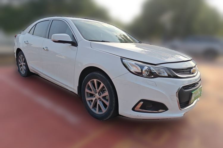 Used Chevrolet Malibu 2018 530T Automatic Luxury Edition Front Right 45 Deg
