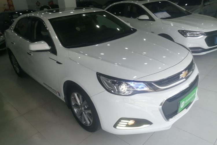 Used Chevrolet Malibu 2018 530T Automatic Luxury Edition Front Right 45 Deg
