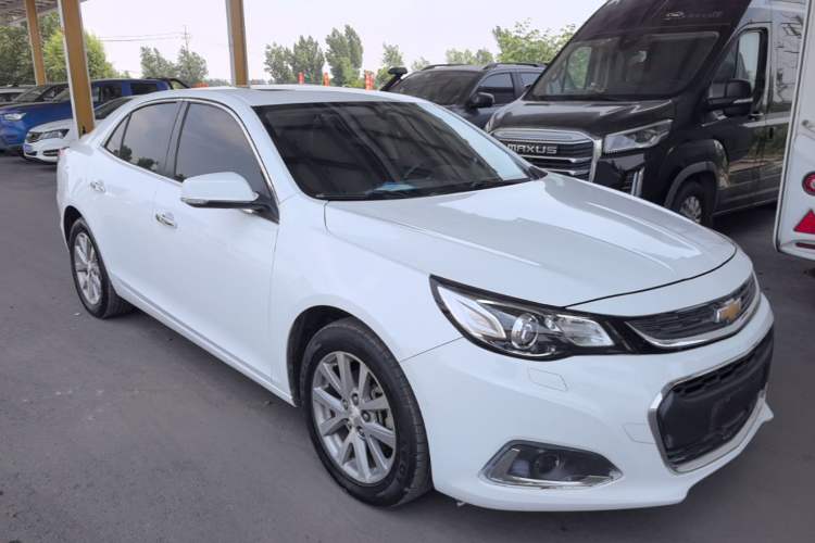 Used Chevrolet Malibu 2018 530T Automatic Luxury Edition Front Right 45 Deg
