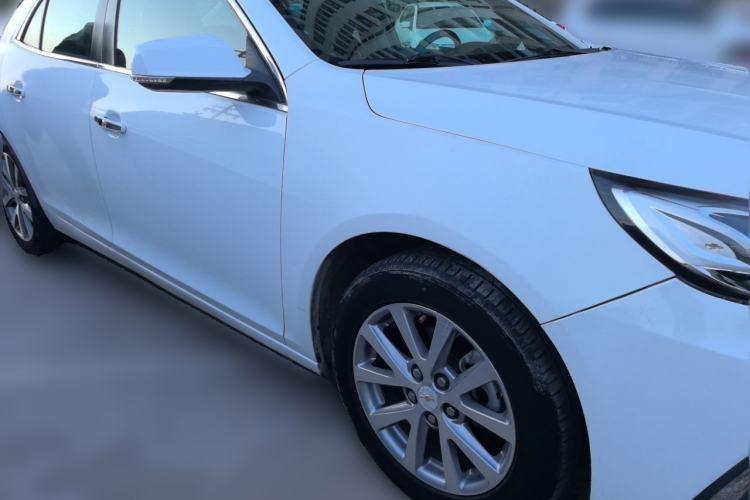 Used Chevrolet Malibu 2018 530T Automatic Luxury Edition Front Right 45 Deg