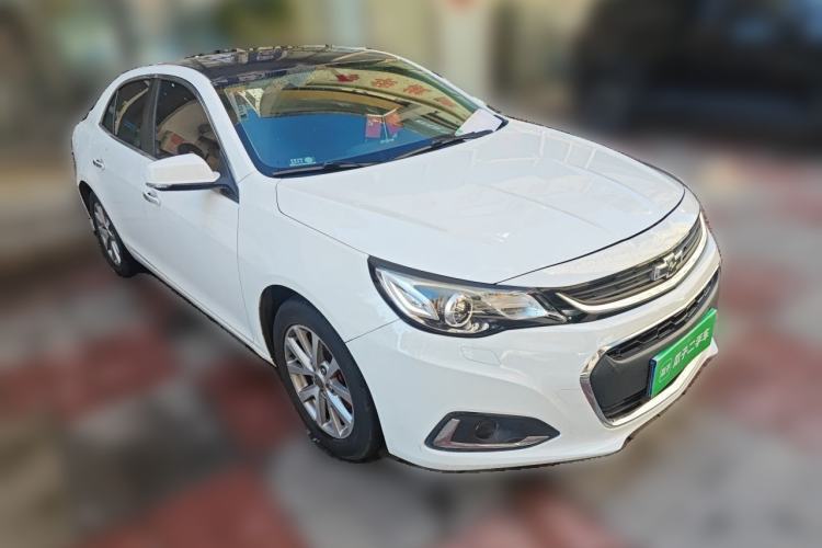 Used Chevrolet Malibu 2018 530T Automatic Luxury Edition Front Right 45 Deg