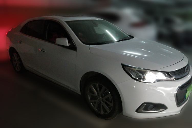 Used Chevrolet Malibu 2018 530T Automatic Luxury Edition Front Right 45 Deg