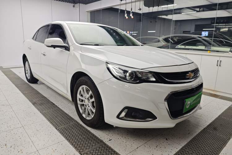 Used Chevrolet Malibu 2018 530T Automatic Fashion Edition Front Right 45 Deg
