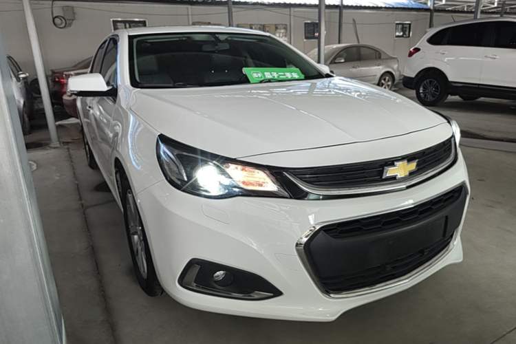 Used Chevrolet Malibu 2018 530T Automatic Luxury Edition Front Right 45 Deg