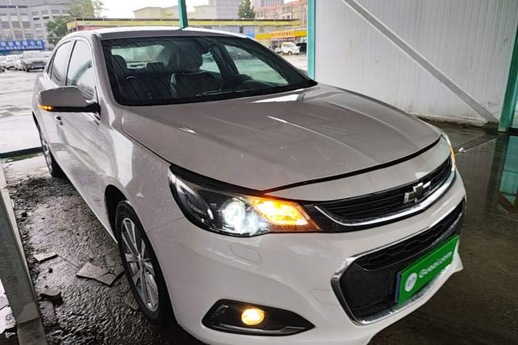 Used Chevrolet Malibu 2018 530T Automatic Luxury Edition Front Right 45 Deg