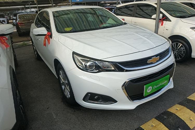 Used Chevrolet Malibu 2018 530T Automatic Luxury Edition Front Right 45 Deg