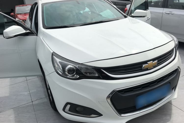 Used Chevrolet Malibu 2018 530T Automatic Fashion Edition Front Right 45 Deg