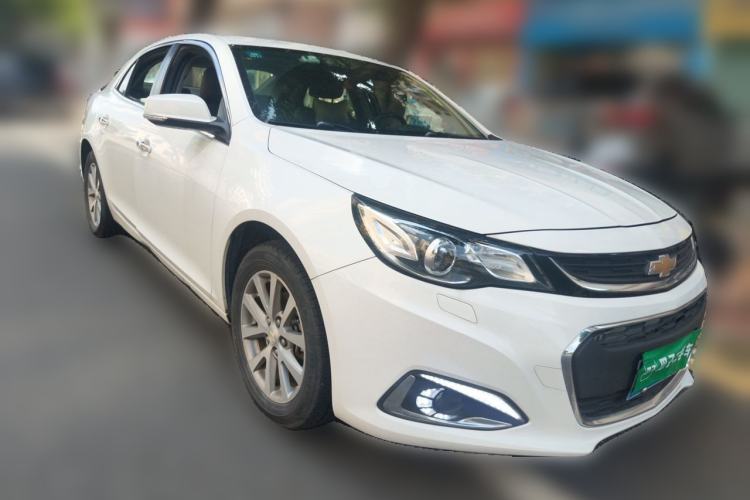Used Chevrolet Malibu 2018 530T Automatic Luxury Edition Front Right 45 Deg
