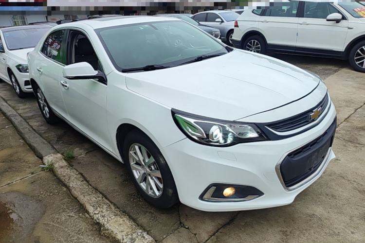 Used Chevrolet Malibu 2018 530T Automatic Luxury Edition Front Right 45 Deg
