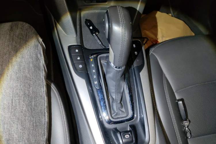 Used Chevrolet Malibu 2018 530T Automatic Luxury Edition Gear Lever