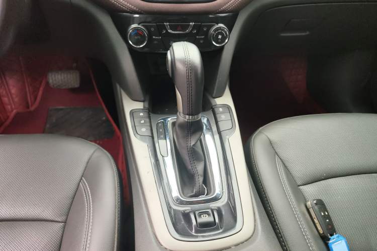 Used Chevrolet Malibu 2018 530T Automatic Luxury Edition Gear Lever