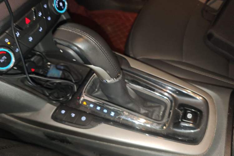Used Chevrolet Malibu 2018 530T Automatic Luxury Edition Gear Lever