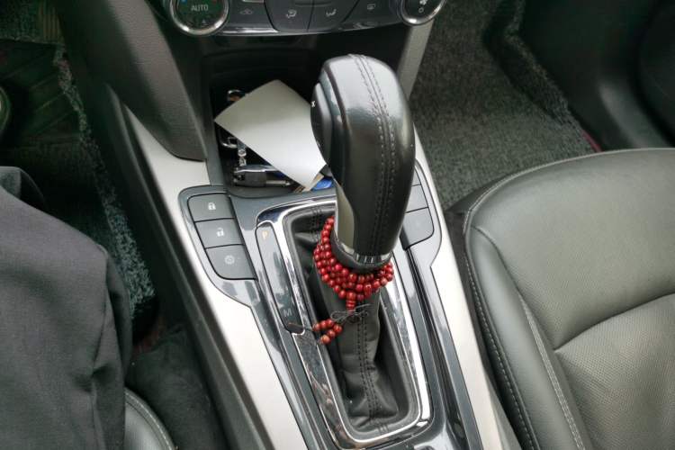 Used Chevrolet Malibu 2018 530T Automatic Luxury Edition Gear Lever