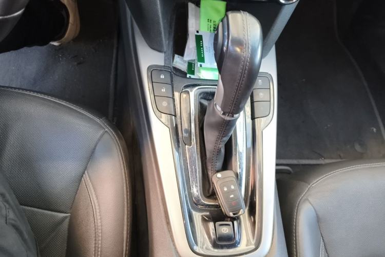 Used Chevrolet Malibu 2018 530T Automatic Luxury Edition Gear Lever