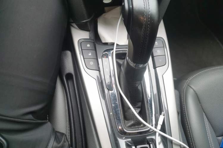 Used Chevrolet Malibu 2018 530T Automatic Luxury Edition Gear Lever