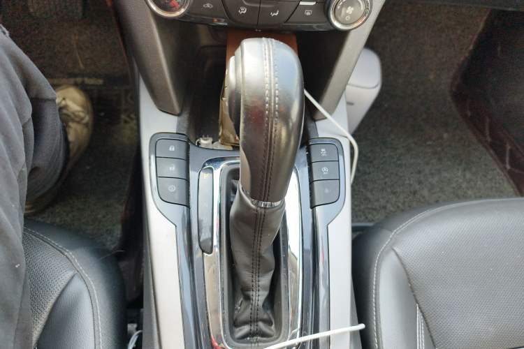 Used Chevrolet Malibu 2018 530T Automatic Luxury Edition Gear Lever