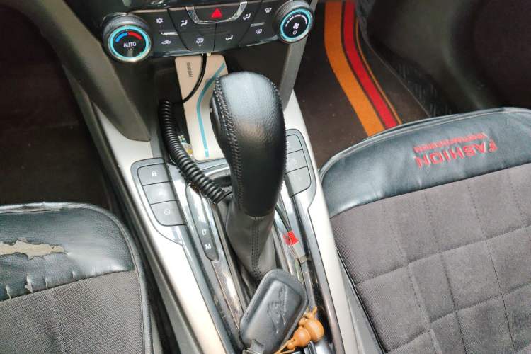 Used Chevrolet Malibu 2018 530T Automatic Luxury Edition Gear Lever