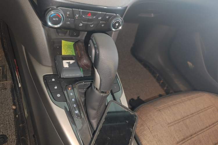 Used Chevrolet Malibu 2018 530T Automatic Comfort Edition Gear Lever