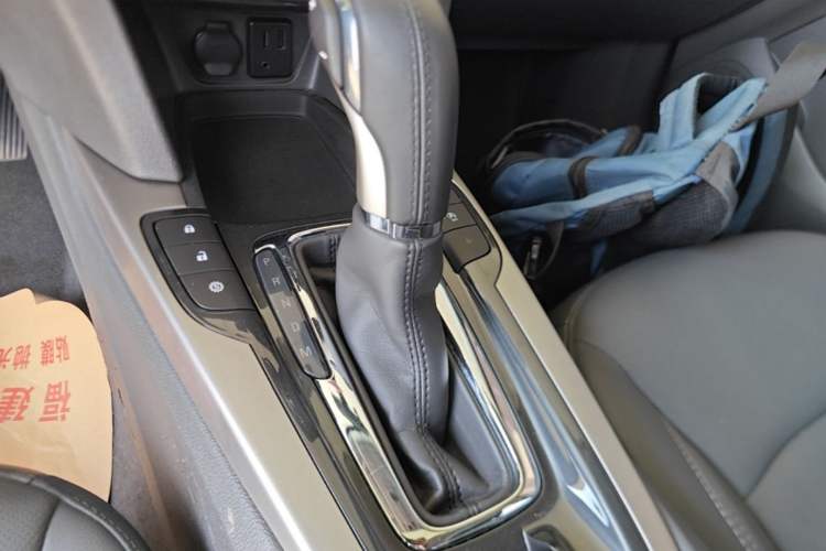 Used Chevrolet Malibu 2018 530T Automatic Luxury Edition Gear Lever