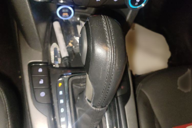Used Chevrolet Malibu 2018 530T Automatic Luxury Edition Gear Lever