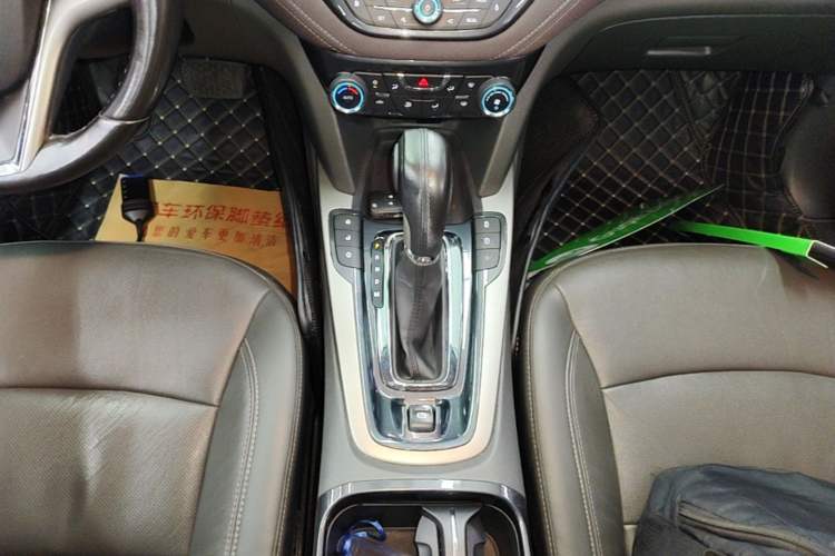 Used Chevrolet Malibu 2018 530T Automatic Luxury Edition Gear Lever
