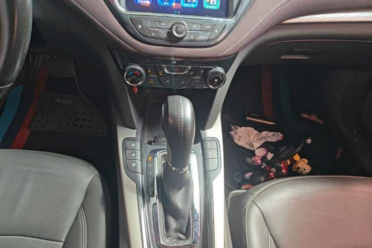 Used Chevrolet Malibu 2018 530T Automatic Luxury Edition Gear Lever