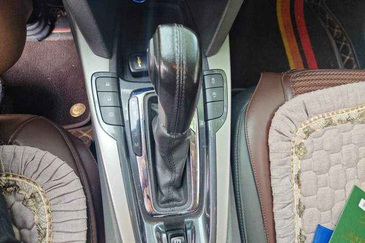 Used Chevrolet Malibu 2018 530T Automatic Luxury Edition Gear Lever