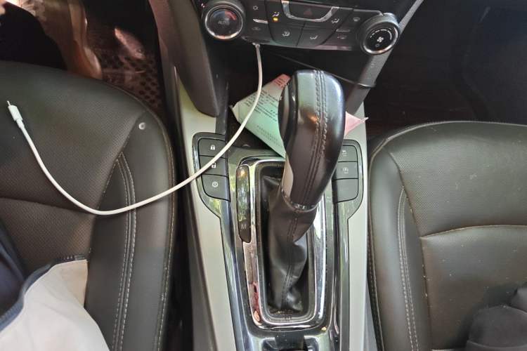Used Chevrolet Malibu 2018 530T Automatic Luxury Edition Gear Lever