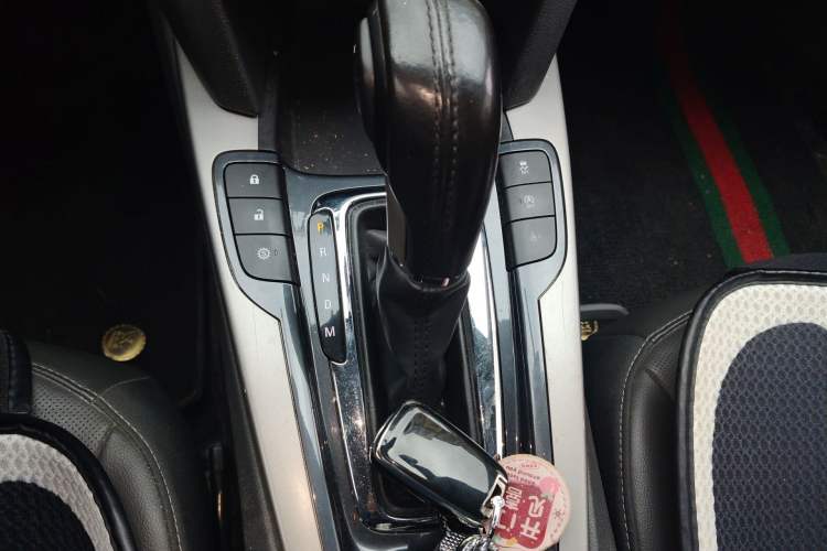 Used Chevrolet Malibu 2018 530T Automatic Luxury Edition Gear Lever
