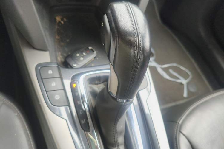 Used Chevrolet Malibu 2018 530T Automatic Luxury Edition Gear Lever