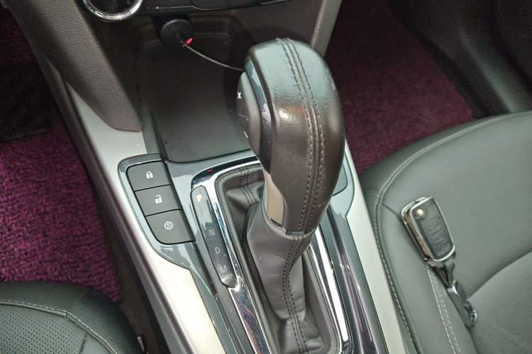 Used Chevrolet Malibu 2018 530T Automatic Luxury Edition Gear Lever