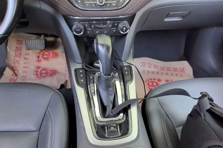 Used Chevrolet Malibu 2018 530T Automatic Luxury Edition Gear Lever