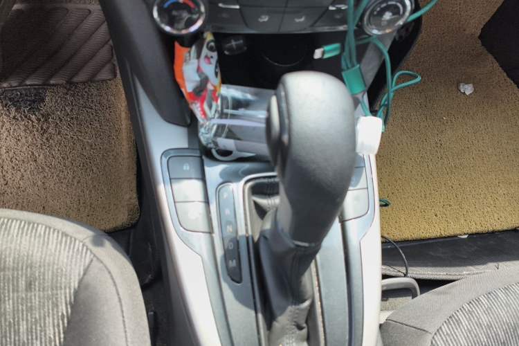 Used Chevrolet Malibu 2018 530T Automatic Comfort Edition Gear Lever