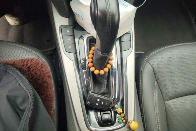 Used Chevrolet Malibu 2018 530T Automatic Luxury Edition Gear Lever