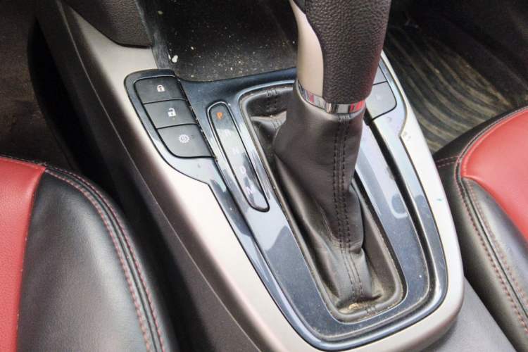 Used Chevrolet Malibu 2018 530T Automatic Comfort Edition Gear Lever