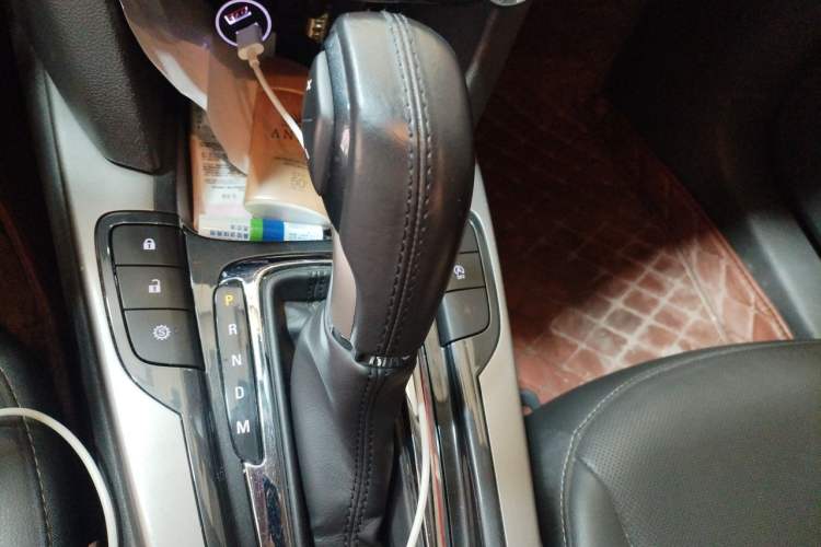 Used Chevrolet Malibu 2018 530T Automatic Luxury Edition Gear Lever