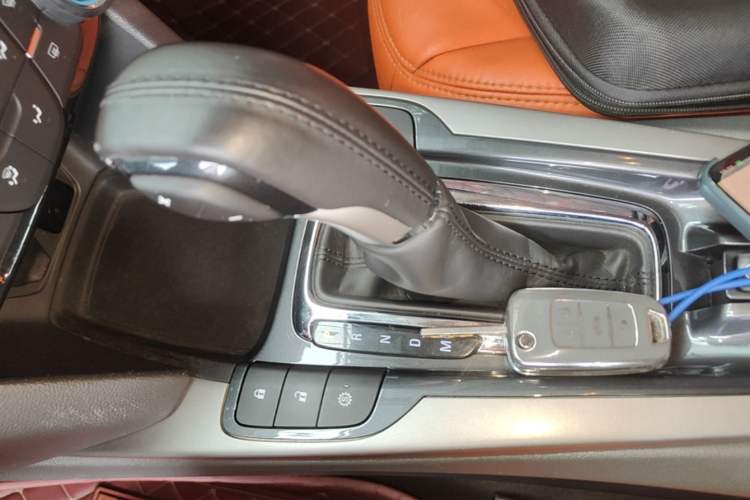 Used Chevrolet Malibu 2018 530T Automatic Luxury Edition Gear Lever