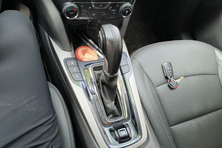 Used Chevrolet Malibu 2018 530T Automatic Luxury Edition Gear Lever