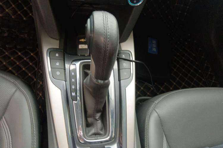 Used Chevrolet Malibu 2018 530T Automatic Luxury Edition Gear Lever