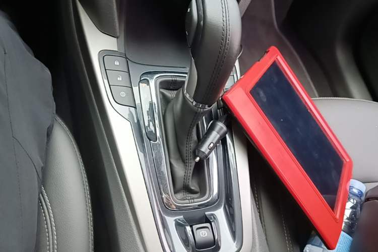 Used Chevrolet Malibu 2018 530T Automatic Luxury Edition Gear Lever
