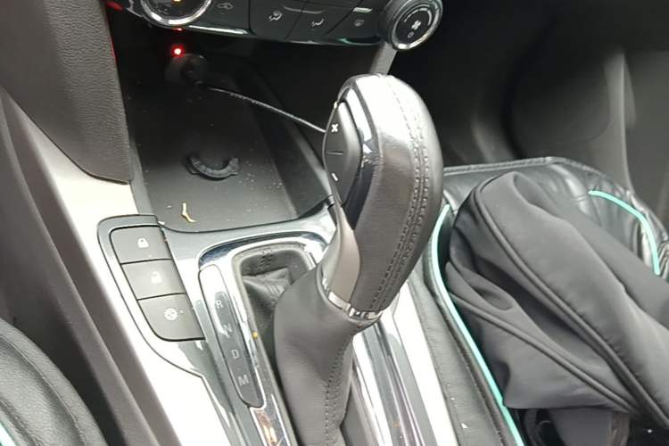 Used Chevrolet Malibu 2018 530T Automatic Luxury Edition Gear Lever