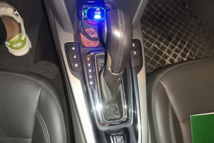 Used Chevrolet Malibu 2018 530T Automatic Luxury Edition Gear Lever