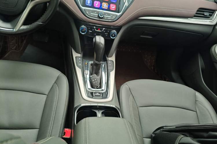 Used Chevrolet Malibu 2018 530T Automatic Luxury Edition Gear Lever