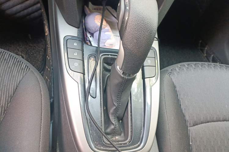 Used Chevrolet Malibu 2018 530T Automatic Comfort Edition Gear Lever